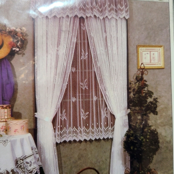 Heritage Lace Lilly of the Valley - Picture 1 of 3